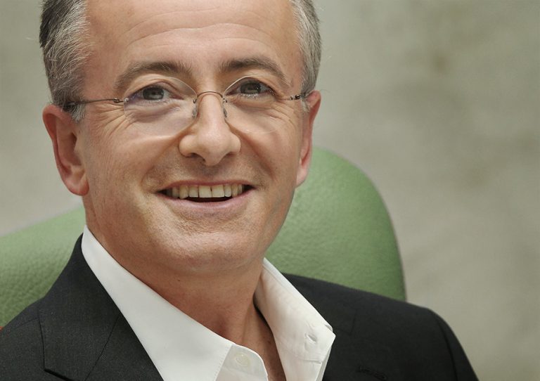 Seven back Andrew Denton, unveils ‘The Rich House’ and ‘Dance